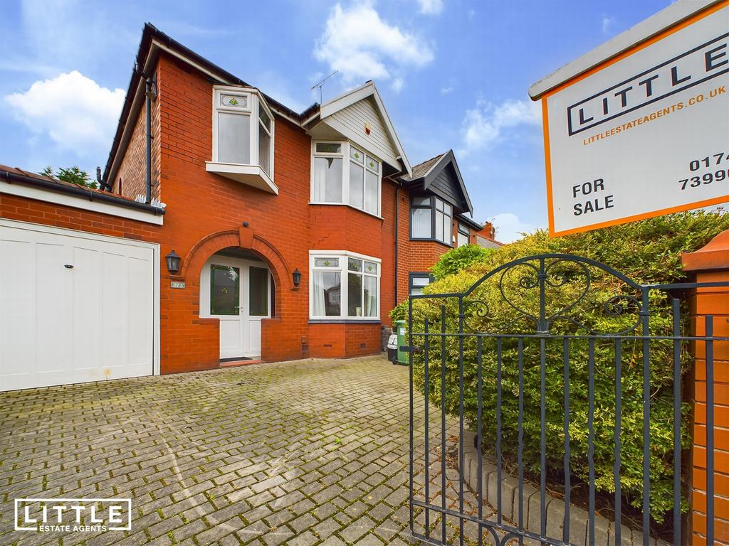Knowsley Road, Eccleston, WA10 3 bed semidetached house for sale £