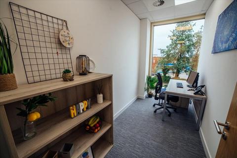 Office to rent - 3 Newbridge Square,,