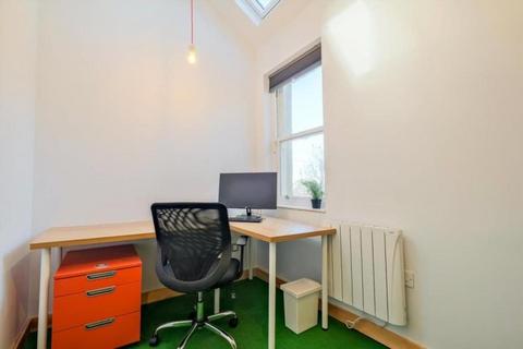 Serviced office to rent, 13 New Market Street,,