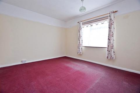 50 Beechings Way, Gillingham, ME8 6LX