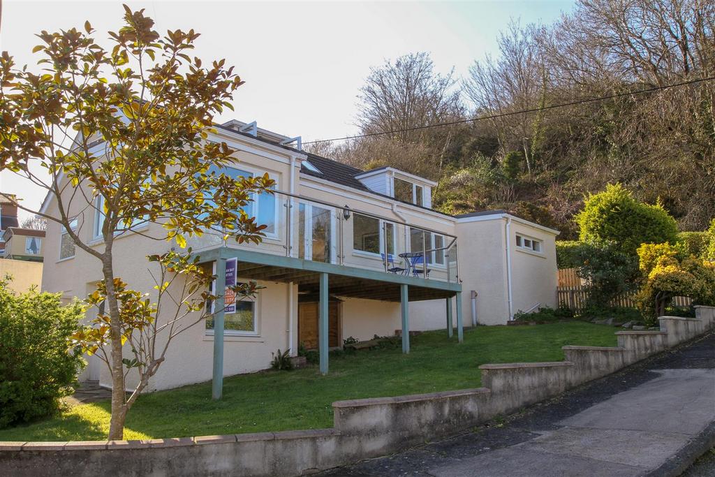 Cae Dolwen, Aberporth, Cardigan 4 bed detached bungalow for sale £500,000