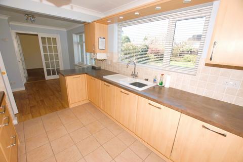 33 Castle Avenue, Hythe, CT21 5HD