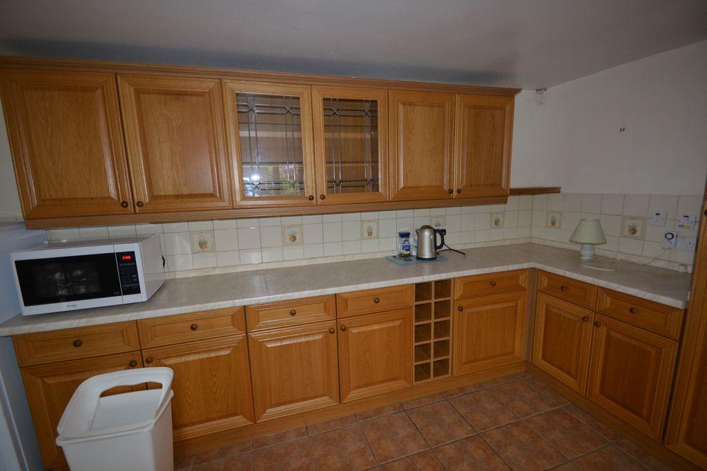 Carrfield Avenue, Long Eaton NG10 2BW 3 bed bungalow £1,200 pcm (£277 pw)