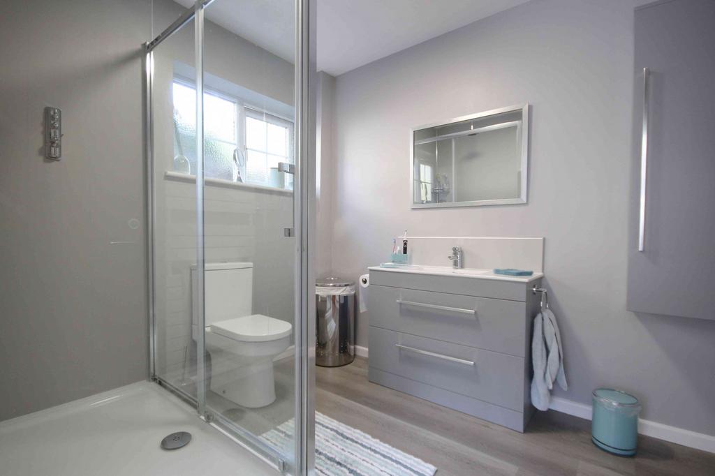 Ensuite