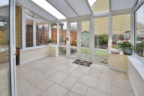 28 Barnsley Way, Bourton On The Water, Cheltenham, GL54 2GA
