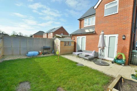 62a Barnes Crescent, Wimborne, BH21 2AZ
