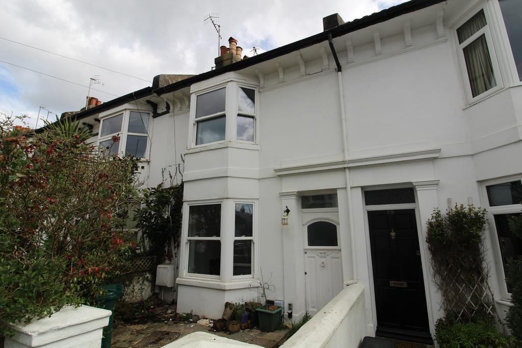 Hanover Street, Hanover, Brighton, BN2 2 bed terraced house £1,595