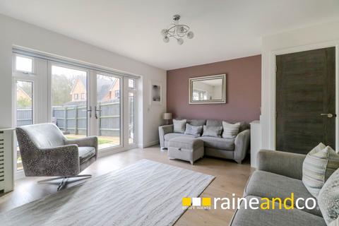 3 bedroom end of terrace house for sale, Princes Avenue, Welwyn Garden City