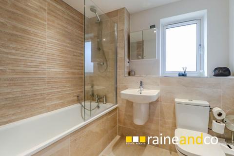 3 bedroom end of terrace house for sale, Princes Avenue, Welwyn Garden City