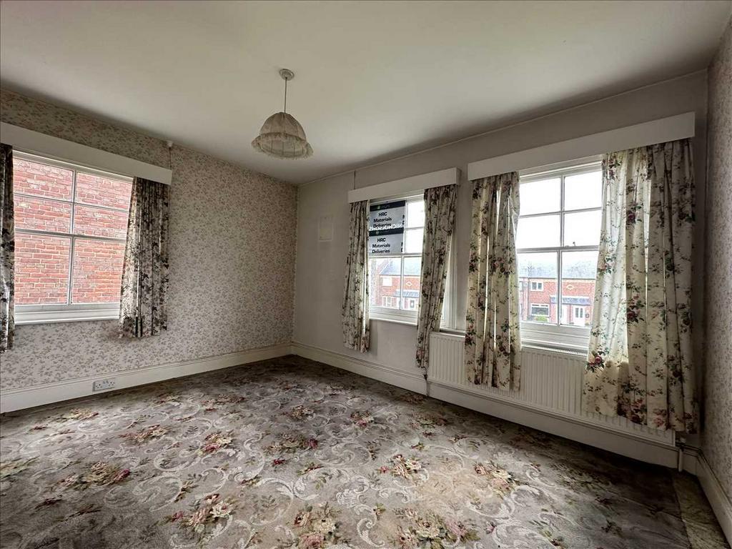 Bedroom (front)