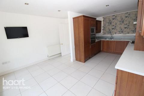 undefined, The Manor, Bury st edmunds
