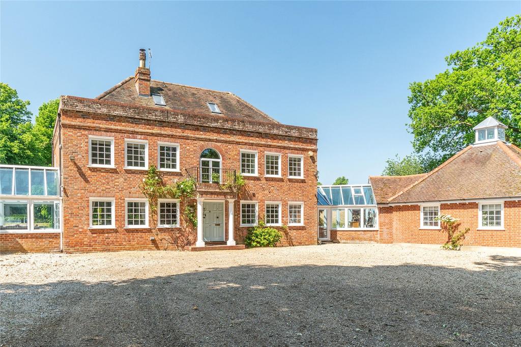 Broke Hall Park, Ipswich, Suffolk, IP10 5 bed detached house for sale