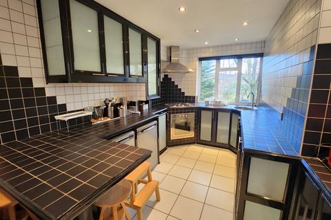 1 bedroom flat to rent, Burns House, N16