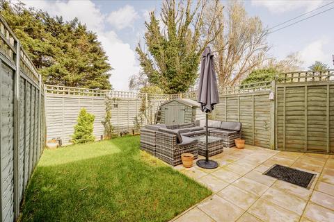 21 Connell Crescent, London, W5 3BH