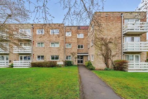 38 Cunliffe Close, Oxford, OX2 7BL