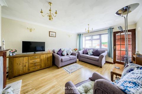 3 bedroom bungalow for sale - Quinton Avenue, Walsall, Staffordshire, WS6