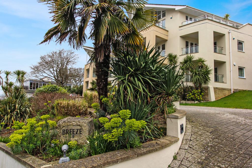 Durrant Road, Lower Parkstone, Poole 2 bed apartment £1,695 pcm (£391 pw)