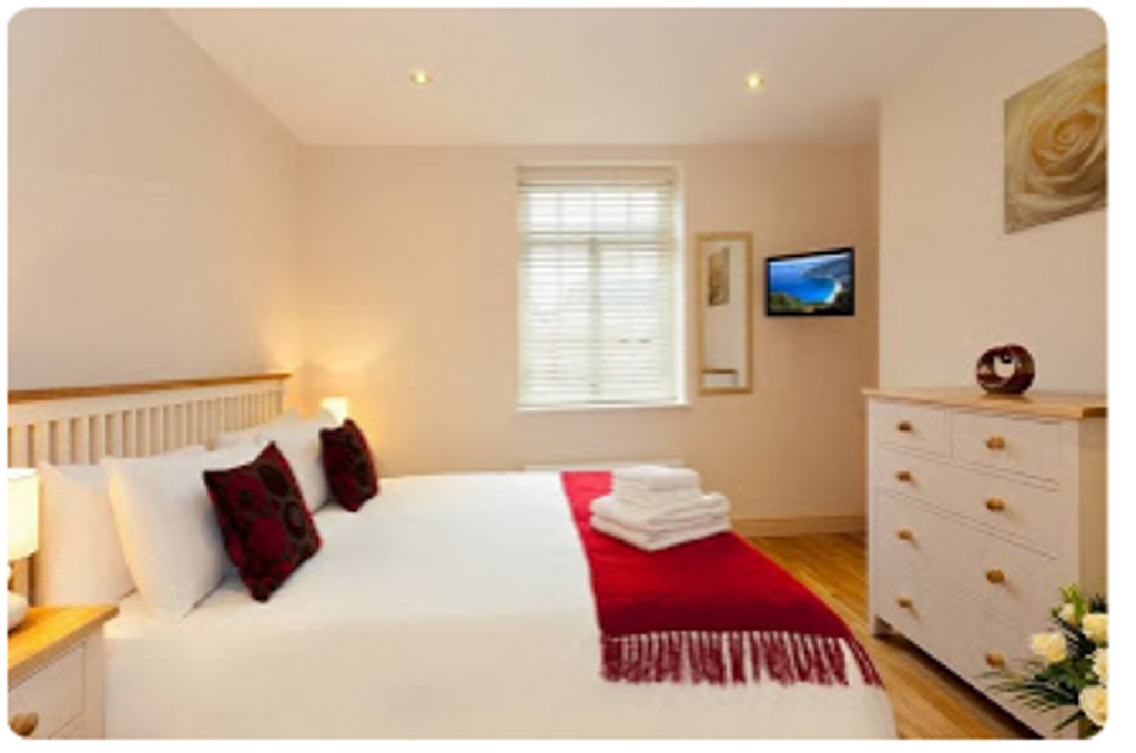 Bedroom 1 (Double)