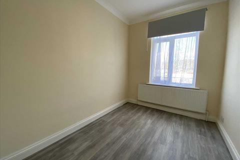 2 bedroom apartment to rent, Station Parade, Kenton Lane, Harrow