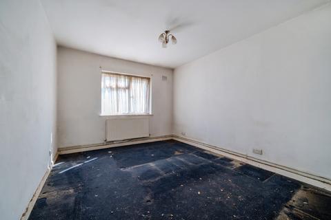 11 Cascade Road, Buckhurst Hill, IG9 6DX