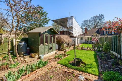 11 Cascade Road, Buckhurst Hill, IG9 6DX