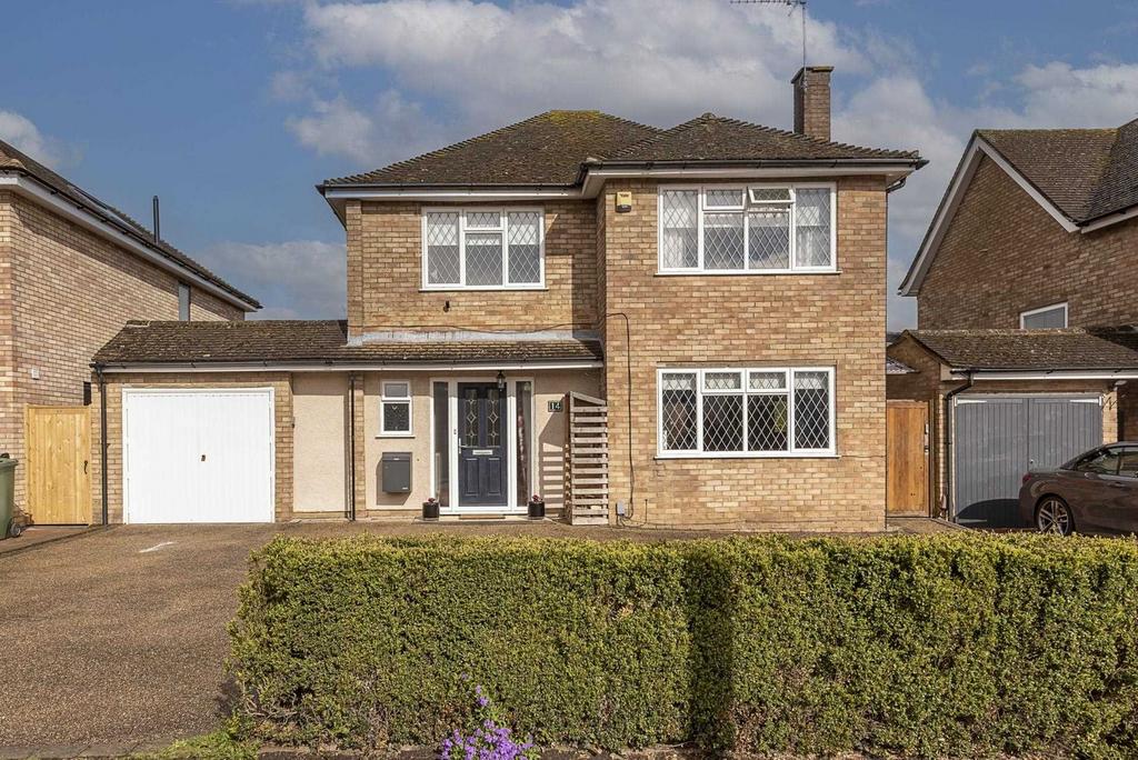 Mortimer Hill, Tring 4 bed detached house £875,000