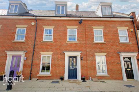 35 Britten Crescent, Witham, CM8 1QE