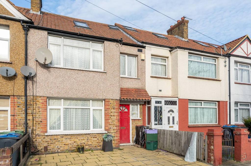 Sherwood Park Road, Mitcham, CR4 4 bed terraced house for sale £500,000