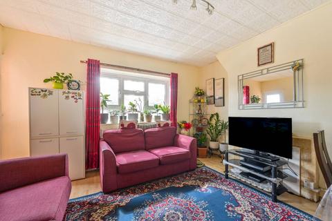 2 bedroom flat for sale, Cornwall Street, Shadwell, London, E1