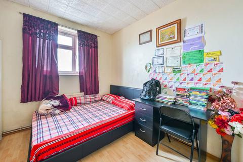 2 bedroom flat for sale, Cornwall Street, Shadwell, London, E1