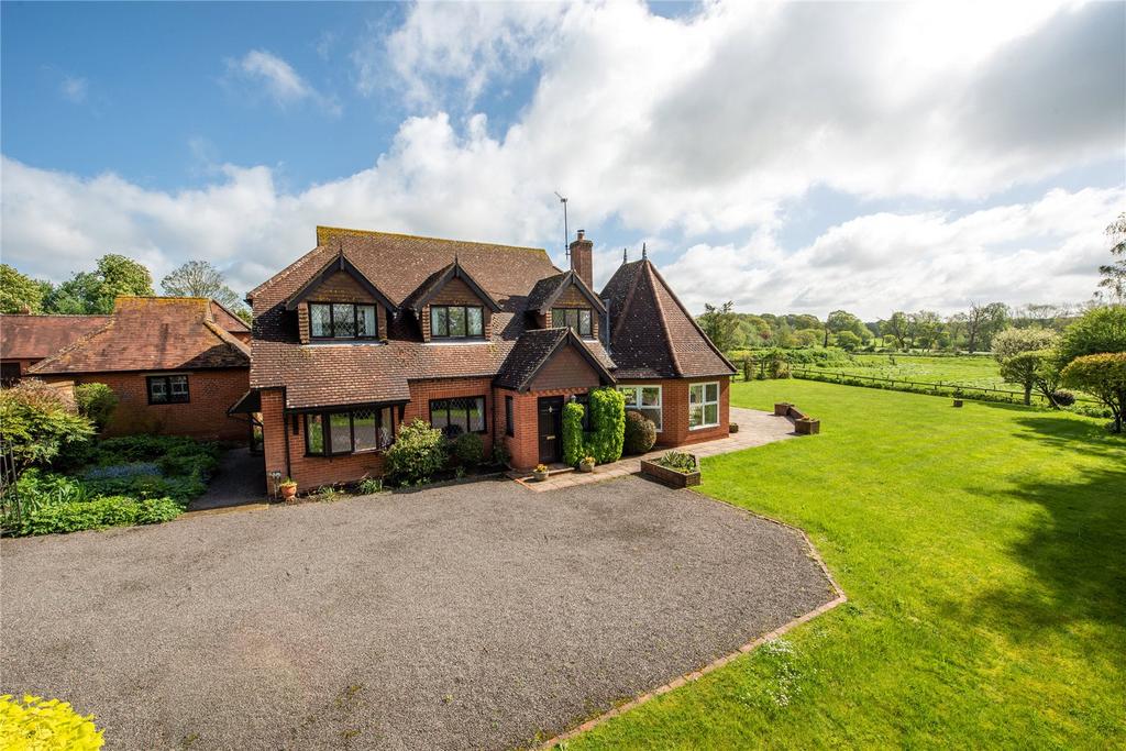 Lyne Drive, Rusper Road, Capel, Dorking, Surrey, RH5 4 bed detached house for sale £925,000