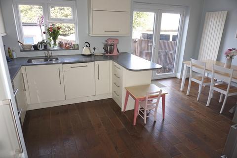 161 Mount Road, Chessington, KT9 1JJ