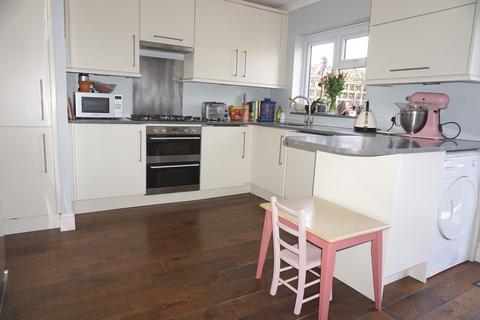 161 Mount Road, Chessington, KT9 1JJ