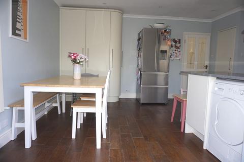 161 Mount Road, Chessington, KT9 1JJ
