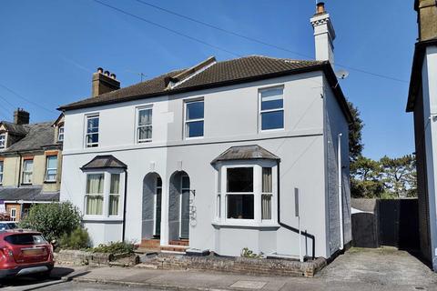 9 Broad Street, Hemel Hempstead, HP2 5BW