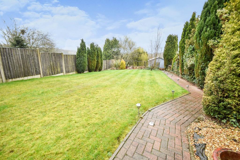 Alnwick Drive, Bury, BL9 4 bed detached house for sale £585,000
