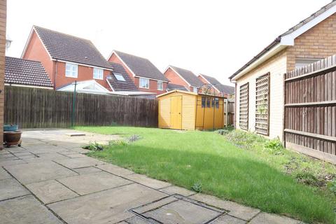 1 Aston Close, Yaxley, Peterborough, PE7 3BF