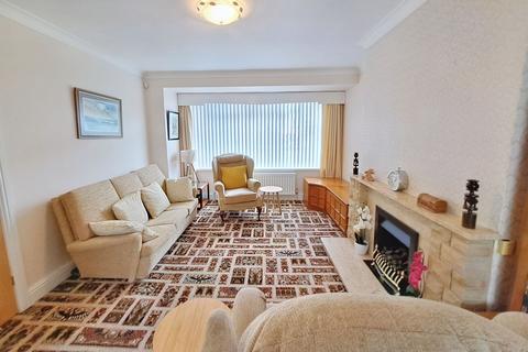 3 bedroom semi-detached house for sale - Ashtree Close, Rowlands Gill, Tyne and Wear, NE39 1RA