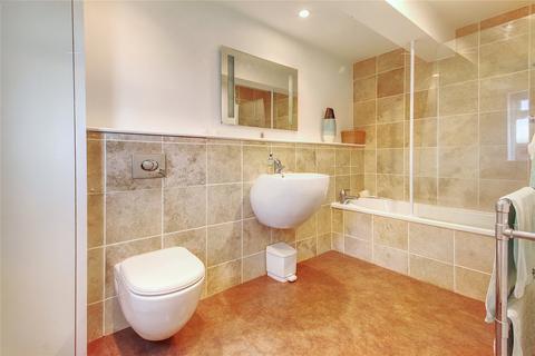 34 Josselin Close, Earls Colne, Colchester, CO6 2SE