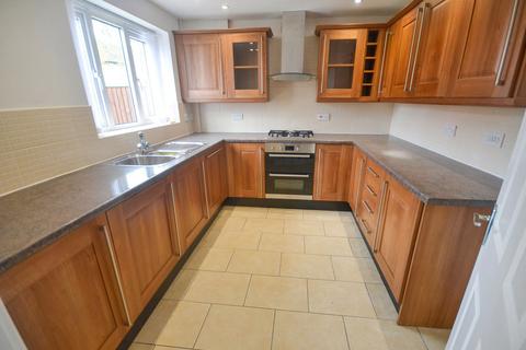 3 bedroom detached house to rent, Upton Grange, Widnes, WA8 9ZA