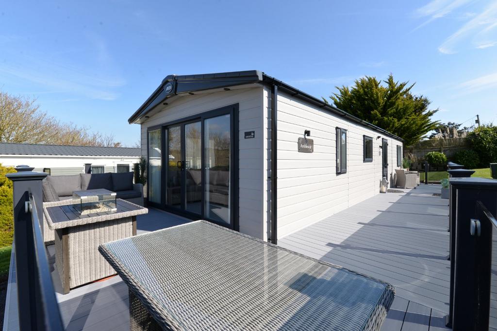 Woodland View, Shorefield Country Park, Downton, Lymington, SO41 2 bed