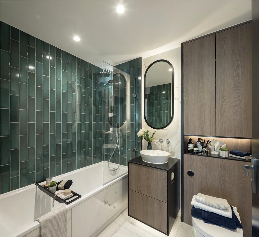 Main Ensuite