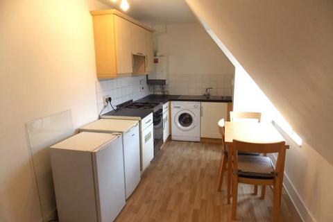 2 bedroom flat to rent, Thicket Road, Anerley, SE20