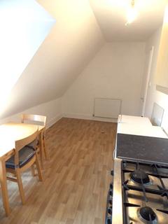 2 bedroom flat to rent, Thicket Road, Anerley, SE20