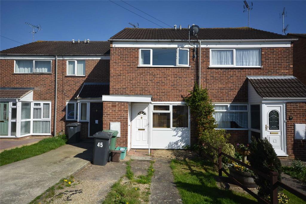 Fieldcourt Gardens, Quedgeley... 2 bed terraced house £850 pcm (£196 pw)