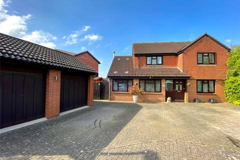 4 bedroom detached house for sale, Peacock Close, Abbeymead, Gloucester, GL4