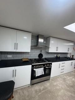 undefined, Hainault Road, Chigwell, IG7