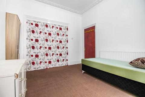 4 bedroom terraced house to rent - Kensington Avenue, East Ham / Manor Park E12