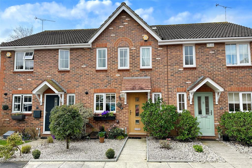 Lupin Close, Littlehampton, West Sussex 4 bed terraced house for sale