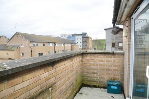 75 Miles Drive, London, SE28 0NE